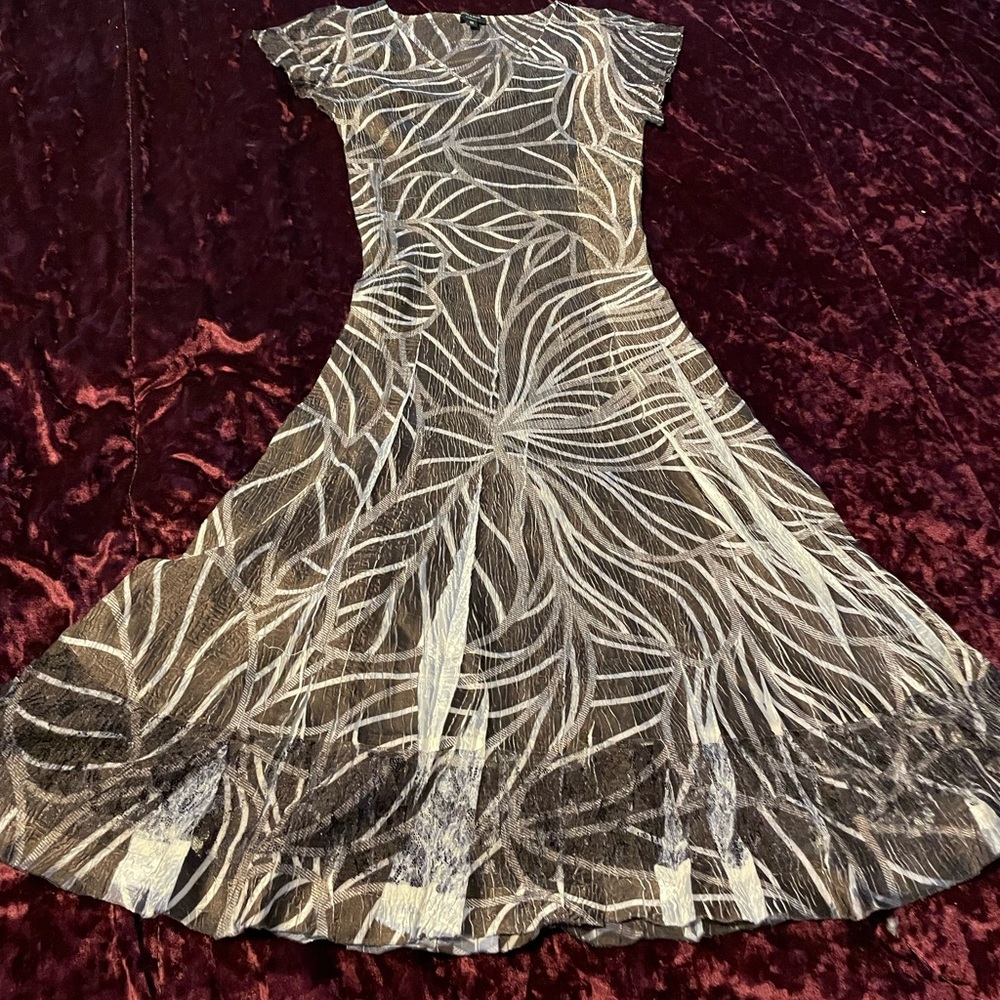 Komorov V-Neck Dress
